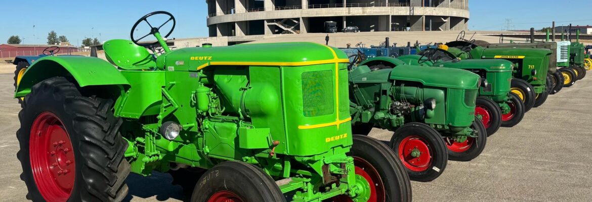 Gran Exposición de Tractores en el Futuro Museo de la Automoción La Torre